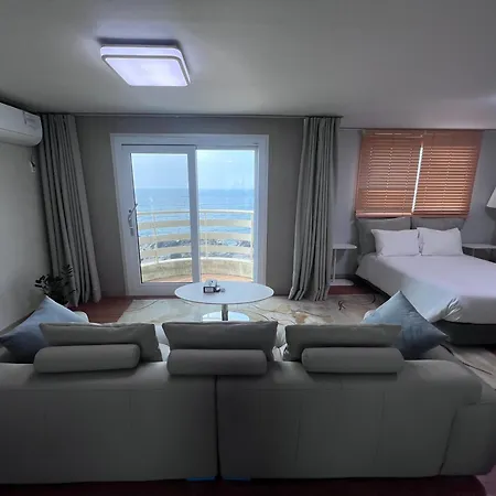 Hong Yang Villa Jeju Exterior photo