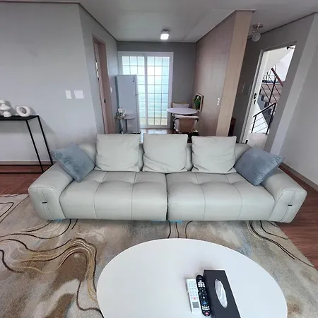 Hong Yang Villa Jeju Exterior photo